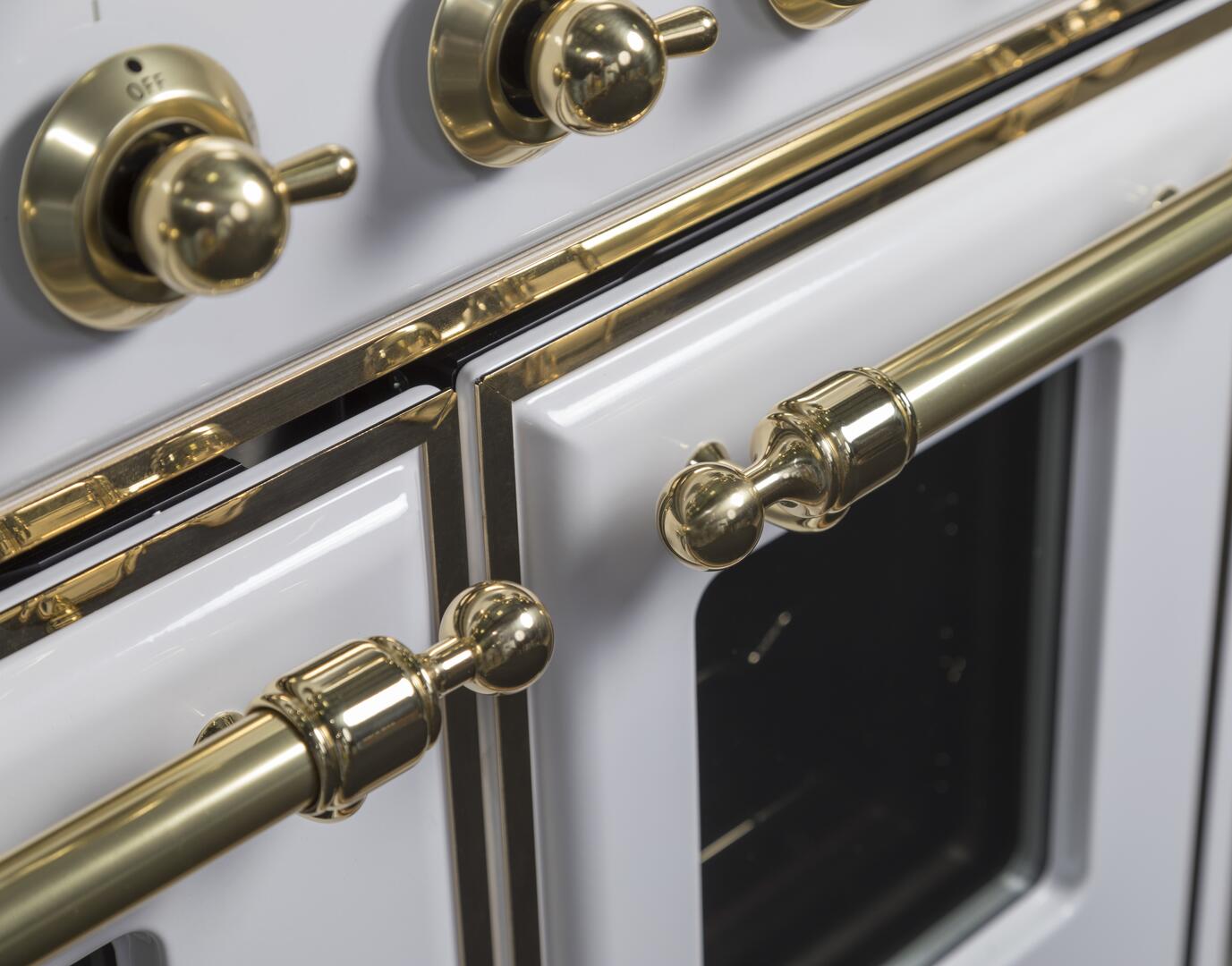 Majestic II 40 Inch Dual Fuel Liquid Propane Freestanding Range in White with Brass Trim