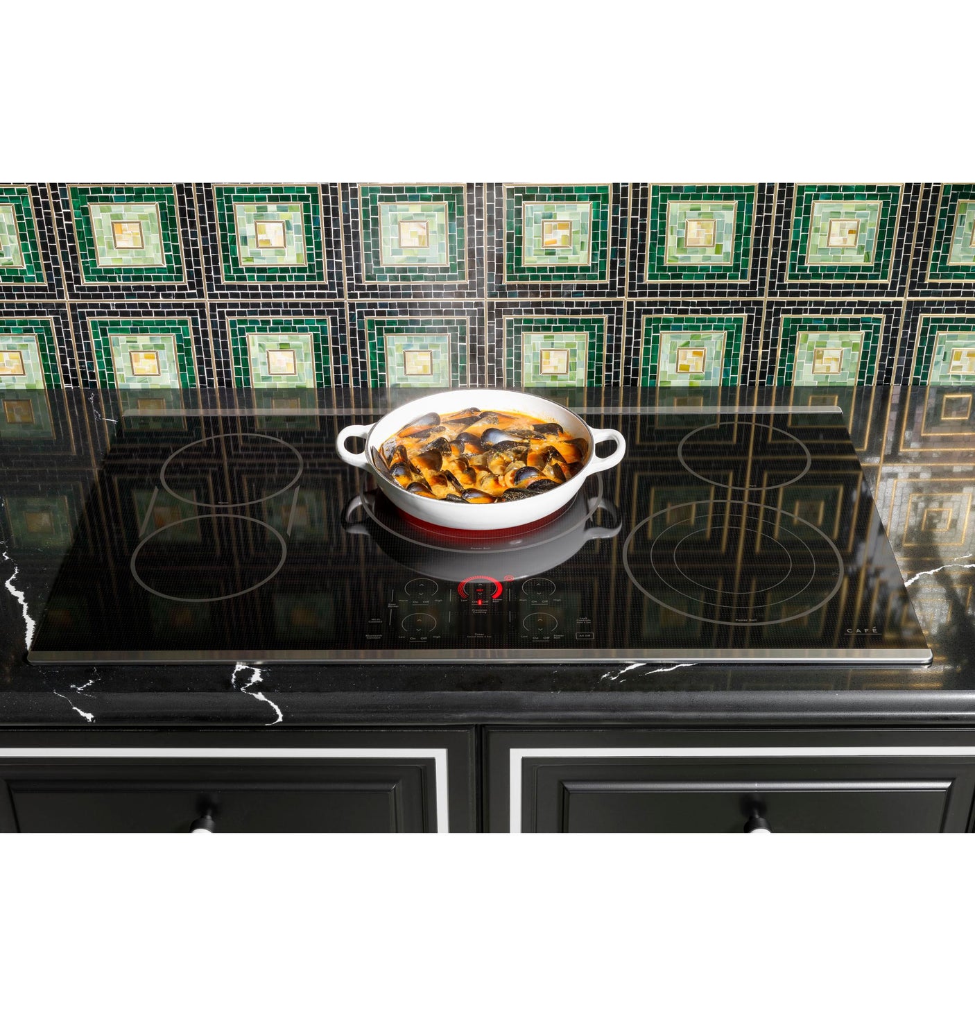 Café™ 30" Touch-Control Electric Cooktop