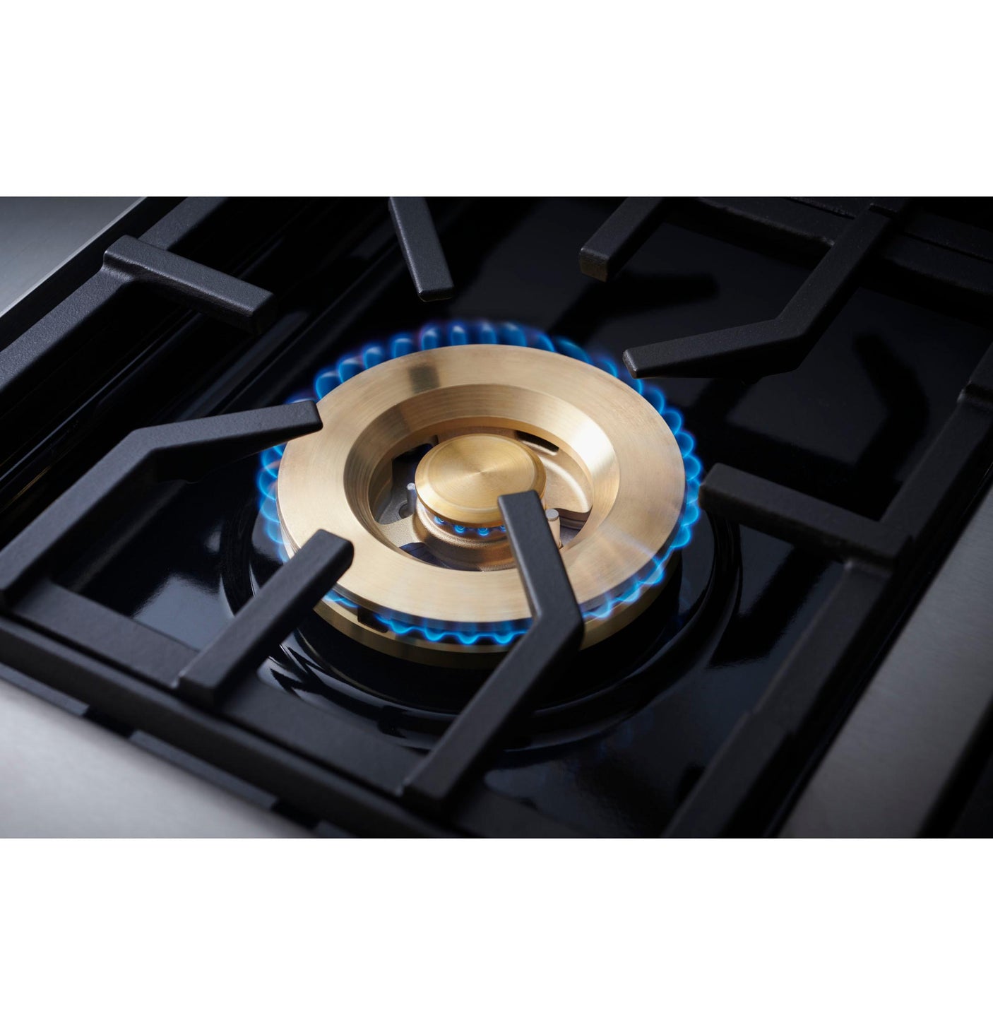 Monogram 36" Dual-Fuel Professional Range with 4 Burners and Griddle