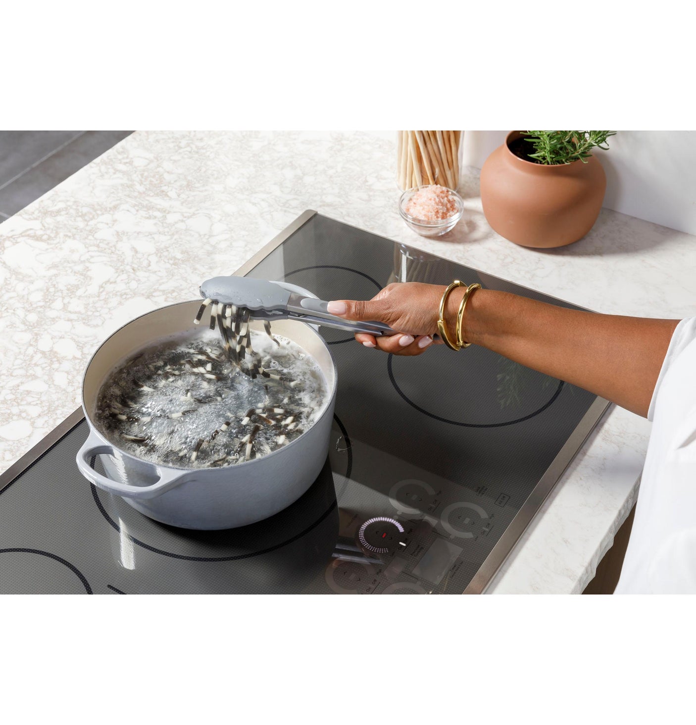 Café™ Series 30" Built-In Touch Control Induction Cooktop