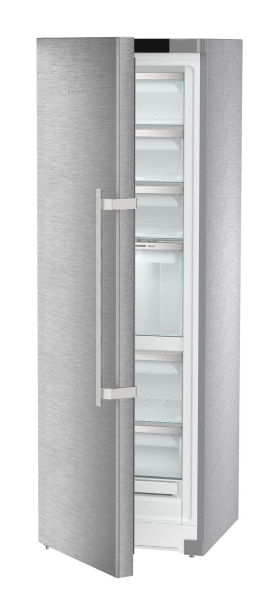 Freestanding freezer with NoFrost and IceTower