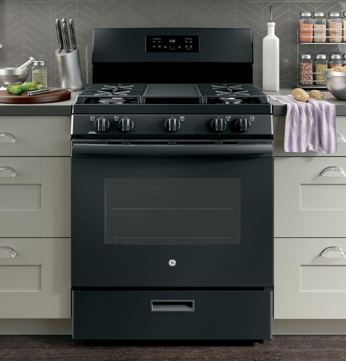 GE® 30" Free-Standing Gas Range