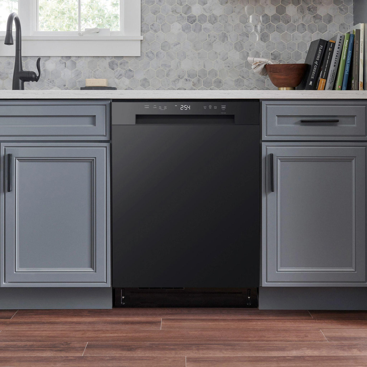 Front Control Dishwasher with LoDecibel Operation and Dynamic Dry™