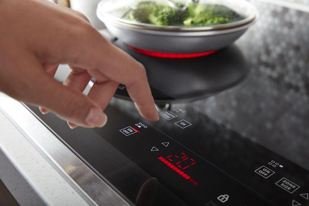 30-inch Electric Ceramic Glass Cooktop with Two Dual Radiant Elements