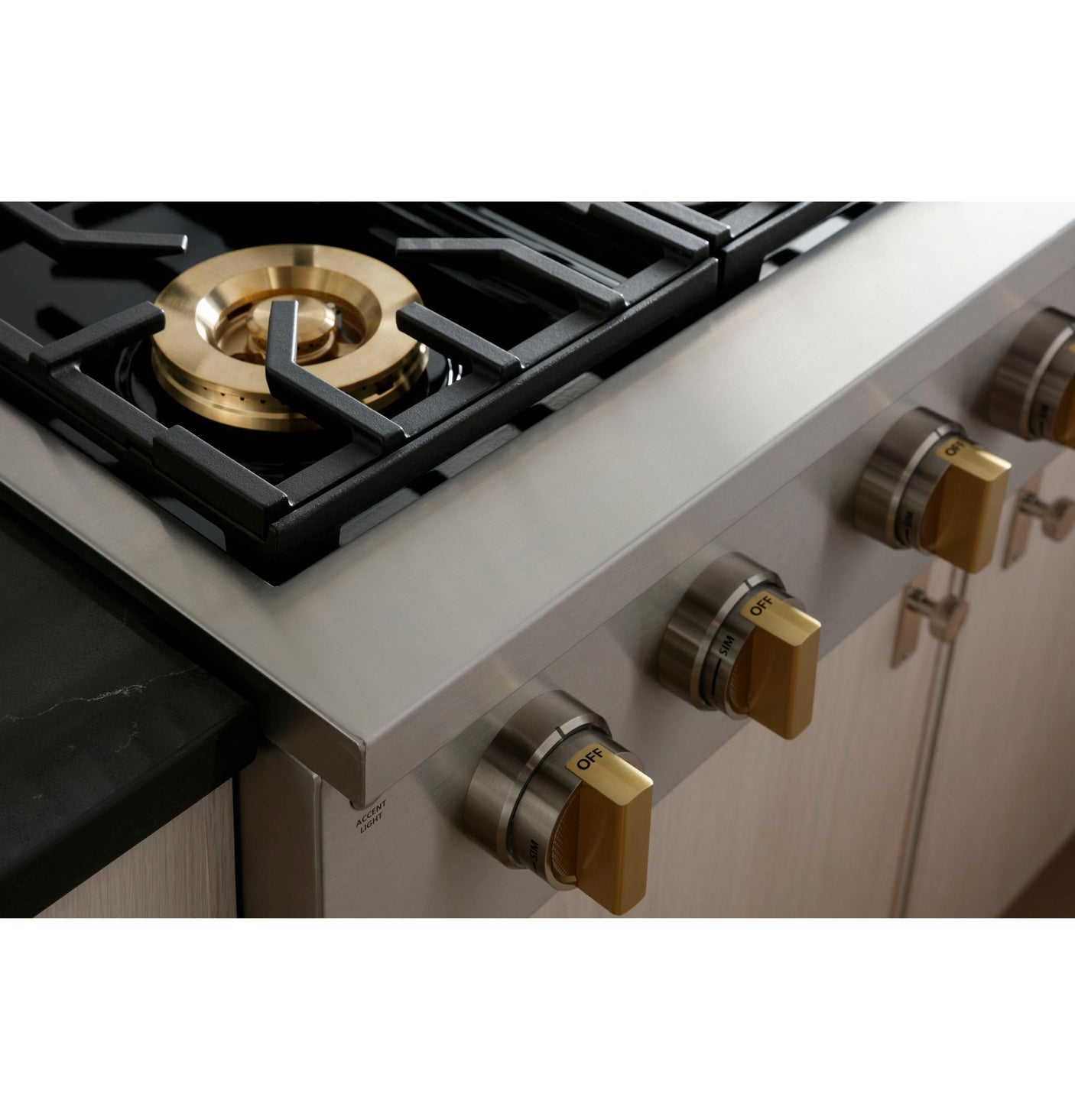 Monogram 36" Professional Gas Rangetop with 4 Burners and Griddle