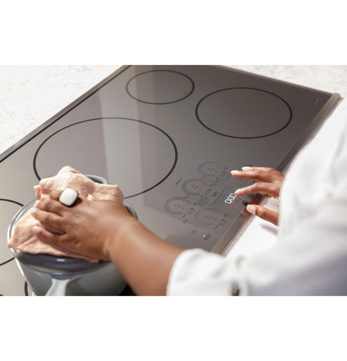 Café™ Series ENERGY STAR® 30" Built-In Touch Control Induction Cooktop