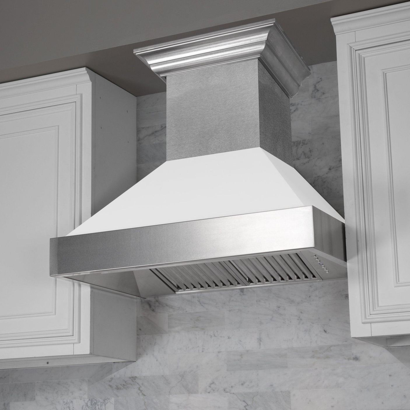 ZLINE DuraSnow Stainless Steel Range Hood With White Matte Shell (8654WM)