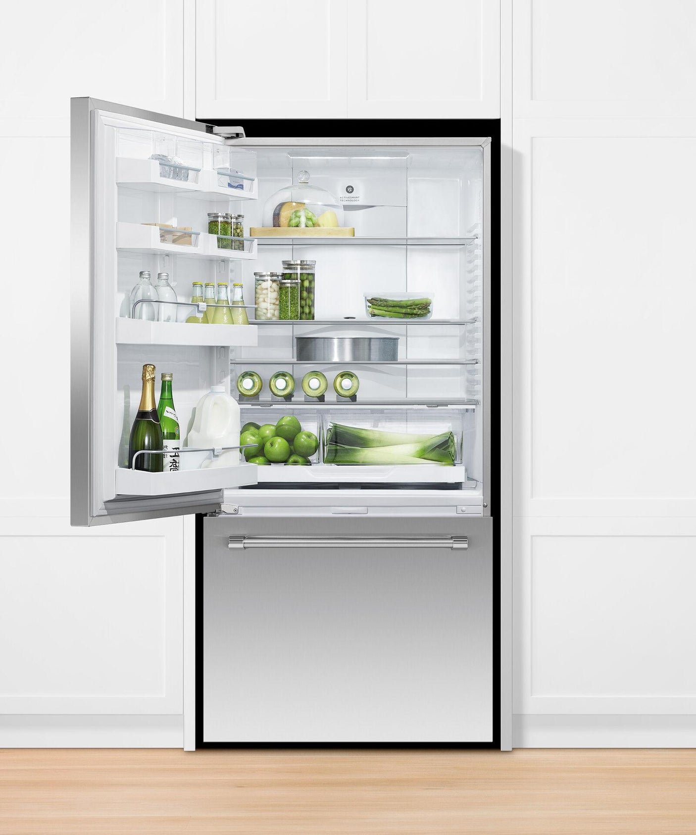 17.1 cu ft Series 7 Refrigerator Freezer