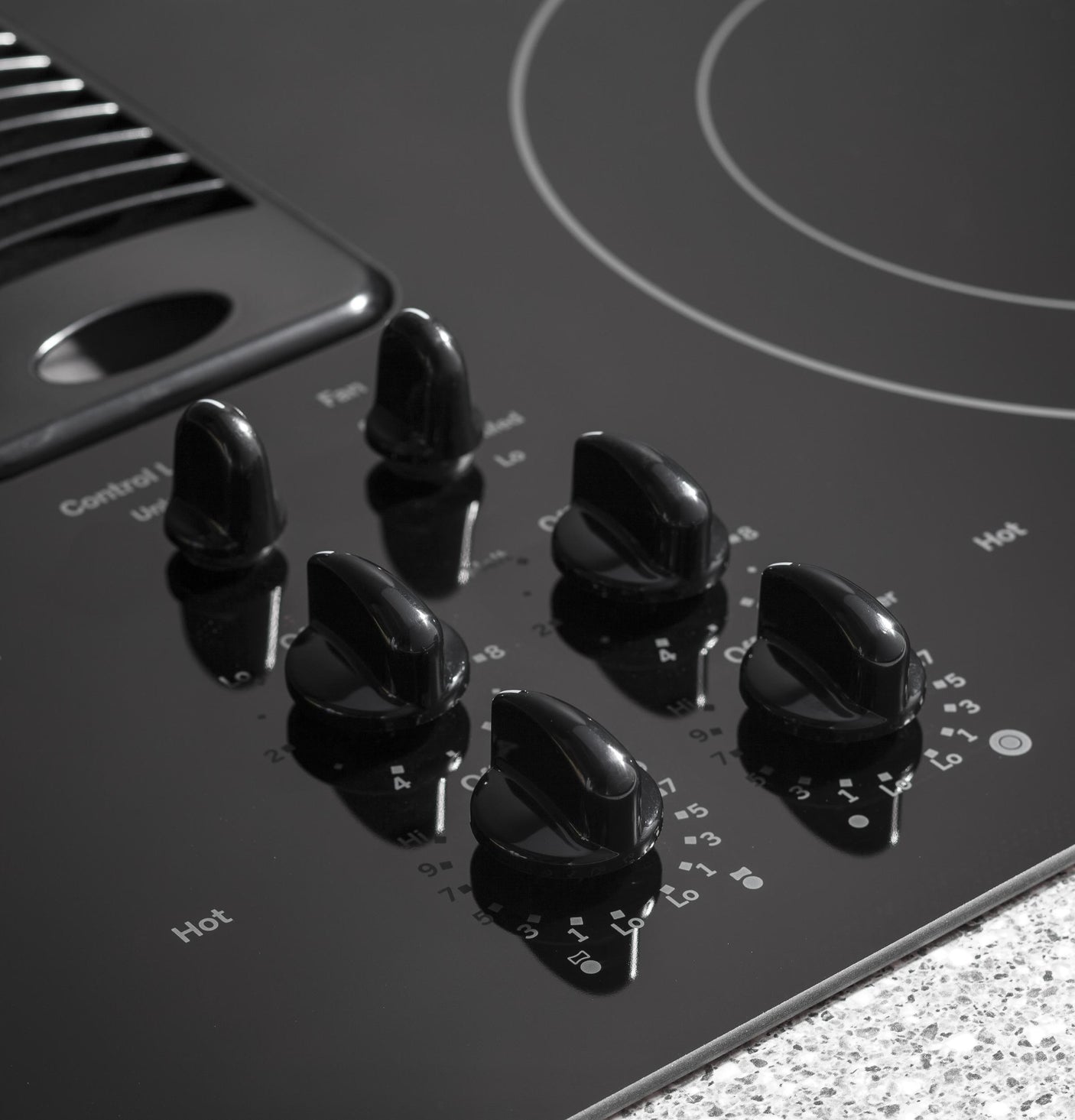 GE Profile™ 30" Downdraft Electric Cooktop