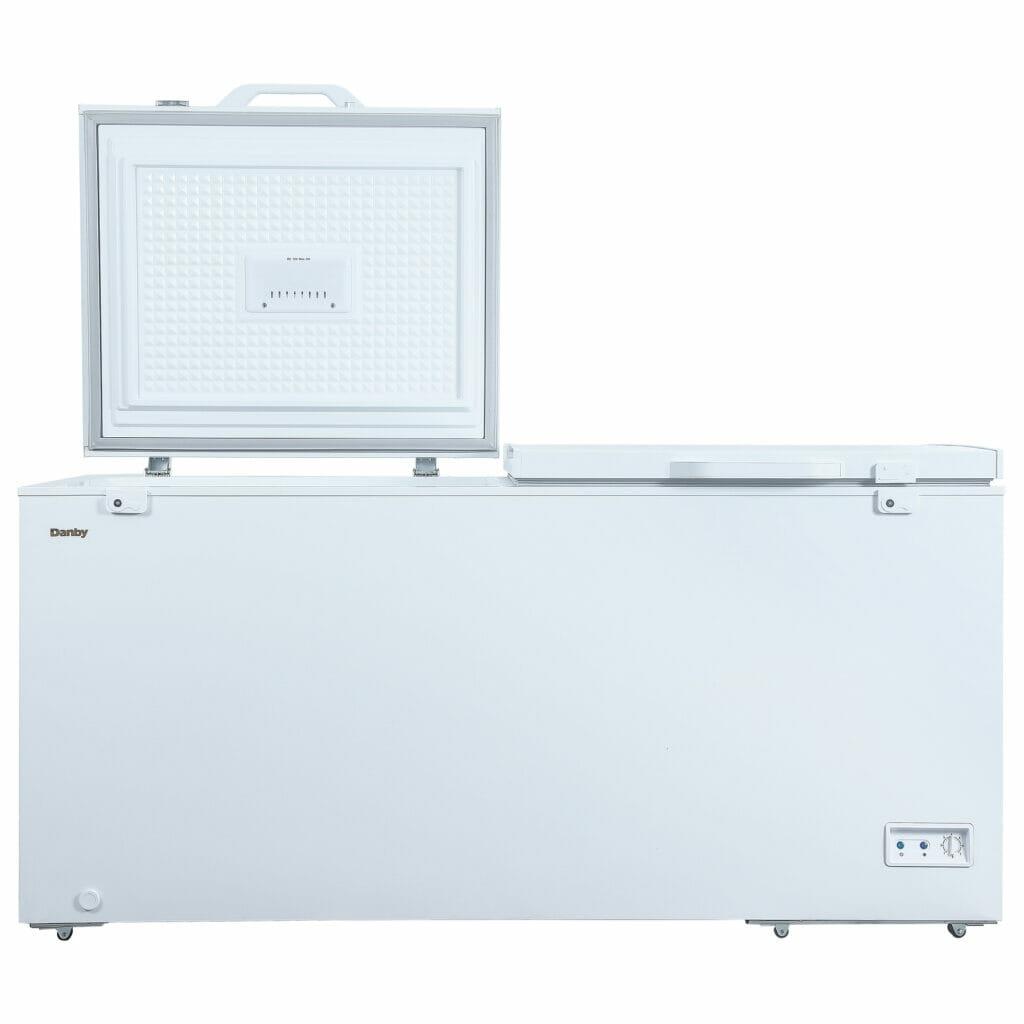 Danby 17.1 cu. ft. Chest Freezer 2 Door in White