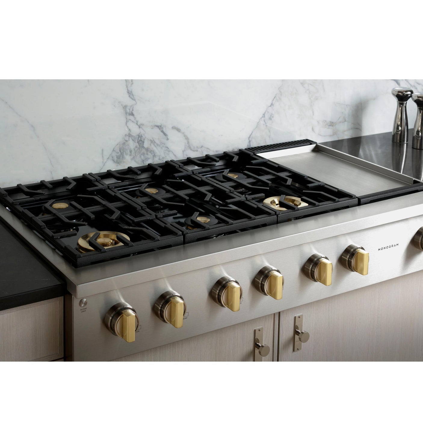 Monogram 48" Professional Gas Rangetop with 6 Burners and Griddle