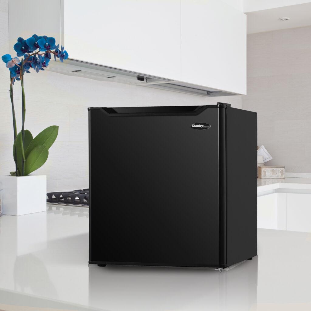 Danby 1.6 cu. ft. Compact Fridge in Black