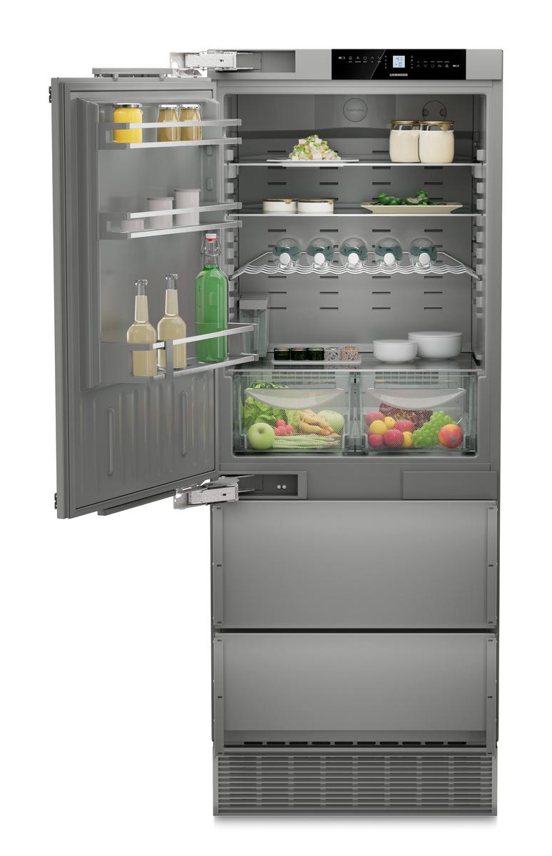 Combined refrigerator-freezer with NoFrost for integrated use