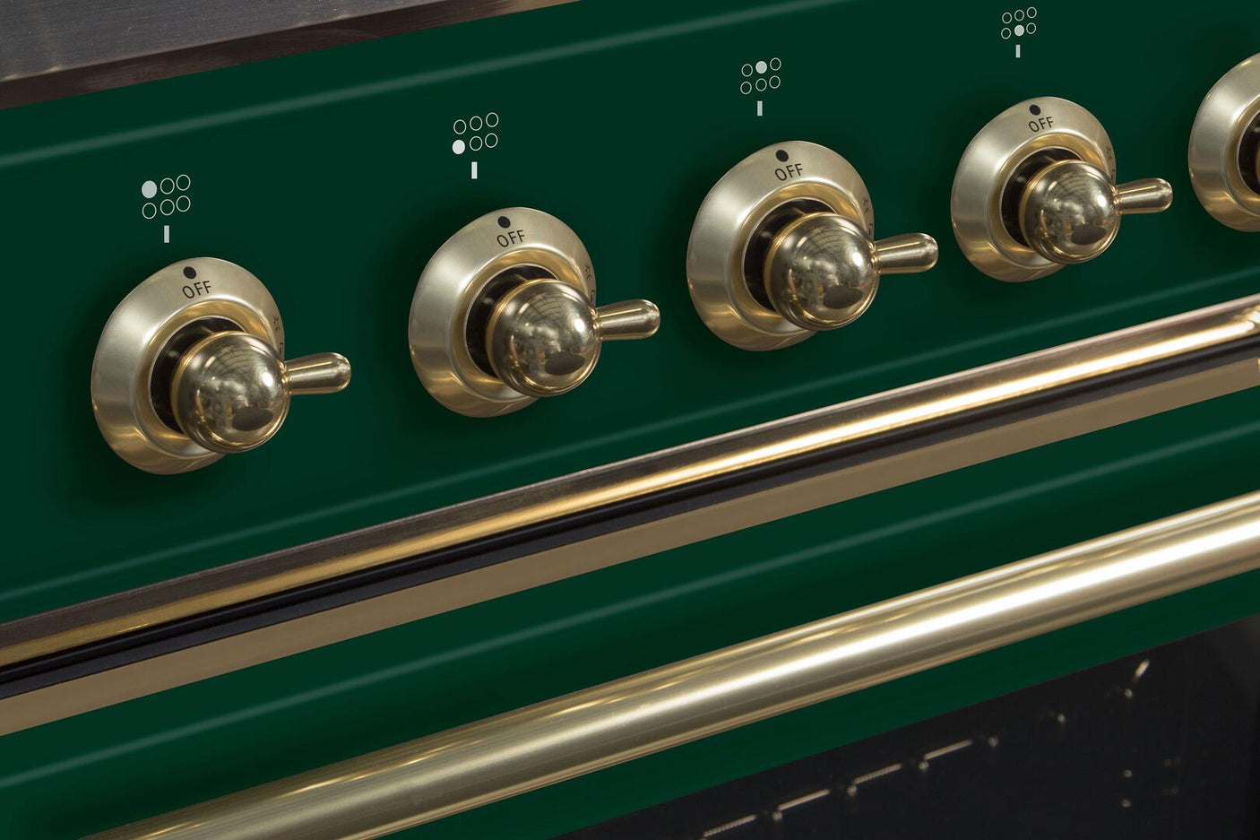 Majestic II 30 Inch Dual Fuel Liquid Propane Freestanding Range in Emerald Green with Brass Trim