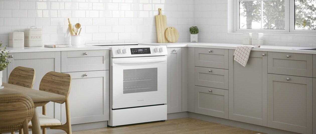 Frigidaire 30" Front Control Electric Range