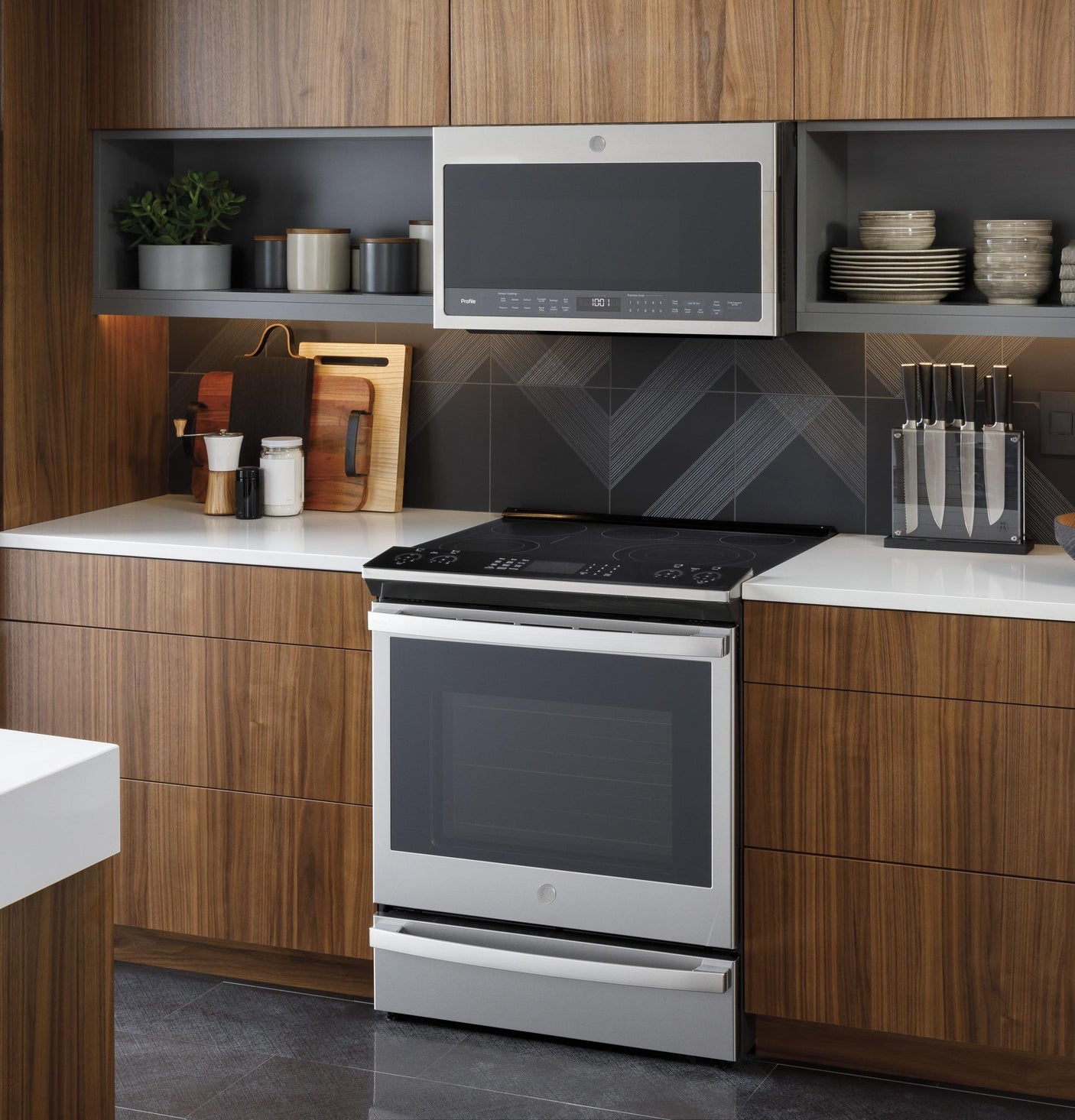 GE Profile™ 30" Smart Slide-In Electric Convection Fingerprint Resistant Range with No Preheat Air Fry