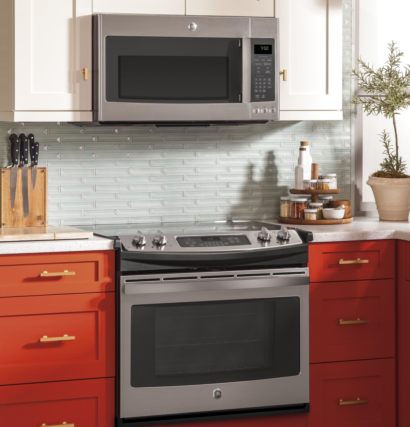 GE® 30" Drop-In Electric Range