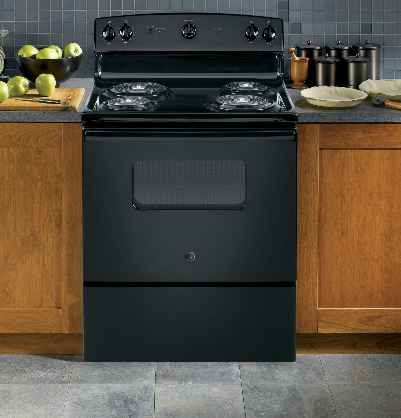 GE® ENERGY STAR® 30" Free-Standing Electric Range