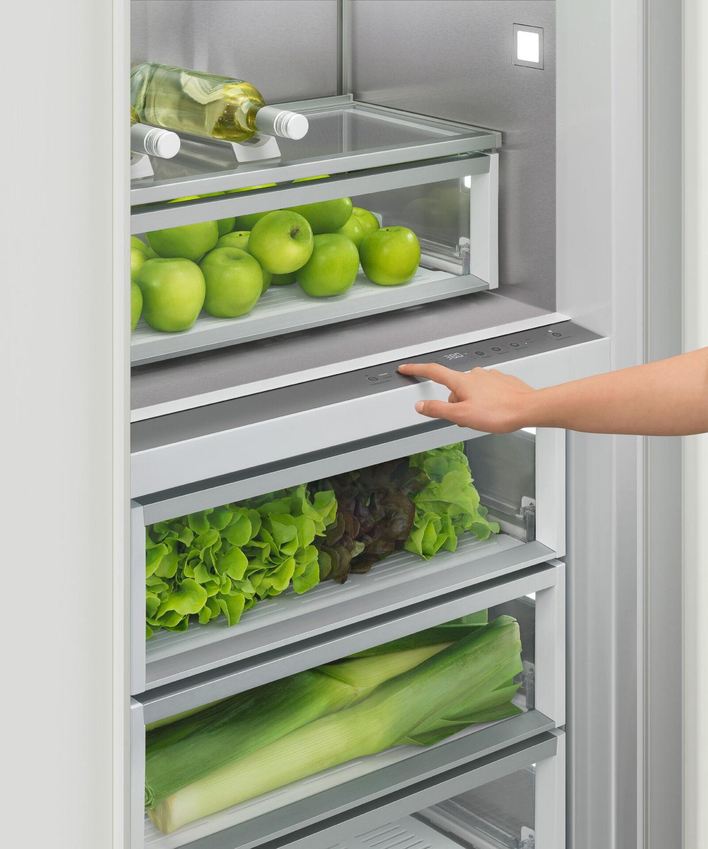 18" Series 11 Integrated Column Freezer