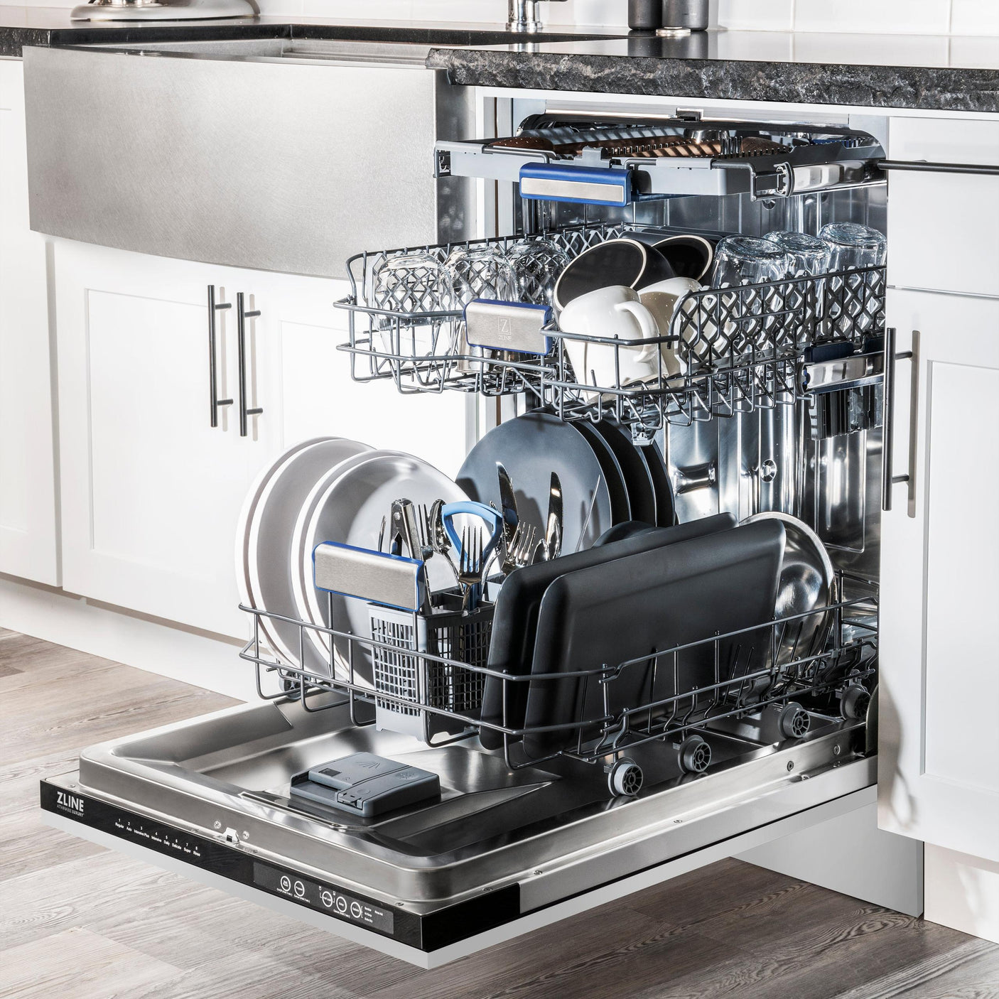 ZLINE 24" Tallac Series 3rd Rack Dishwasher with Traditional Handle, 51dBa (DWV-24) [Color: 304 Stainless]