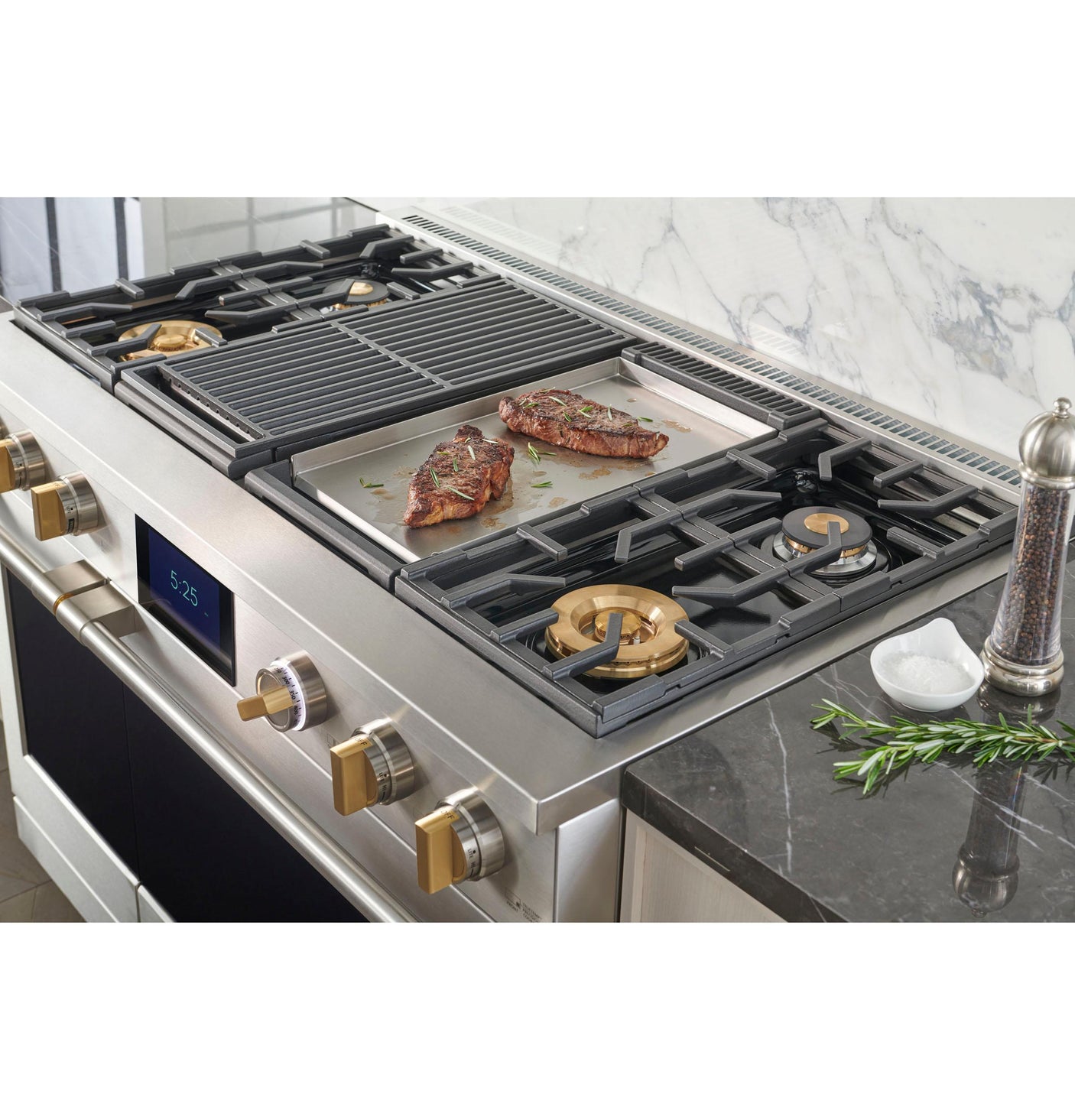 Monogram 48" Dual-Fuel Professional Range with 4 Burners, Grill, and Griddle