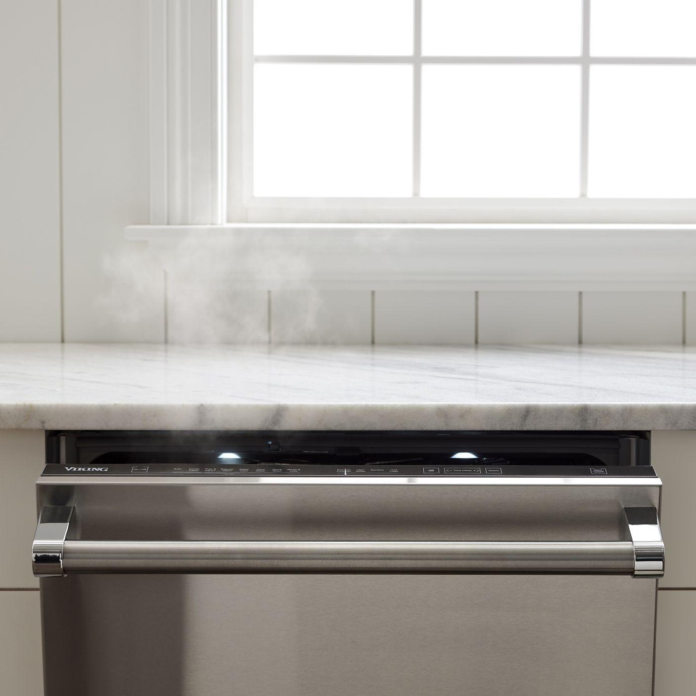 24" Dishwasher w/Installed Professional Stainless Steel Panel - VDWU724SS