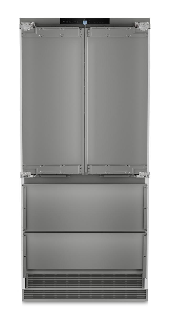 Combined refrigerator-freezer with BioFresh and NoFrost for integrated use