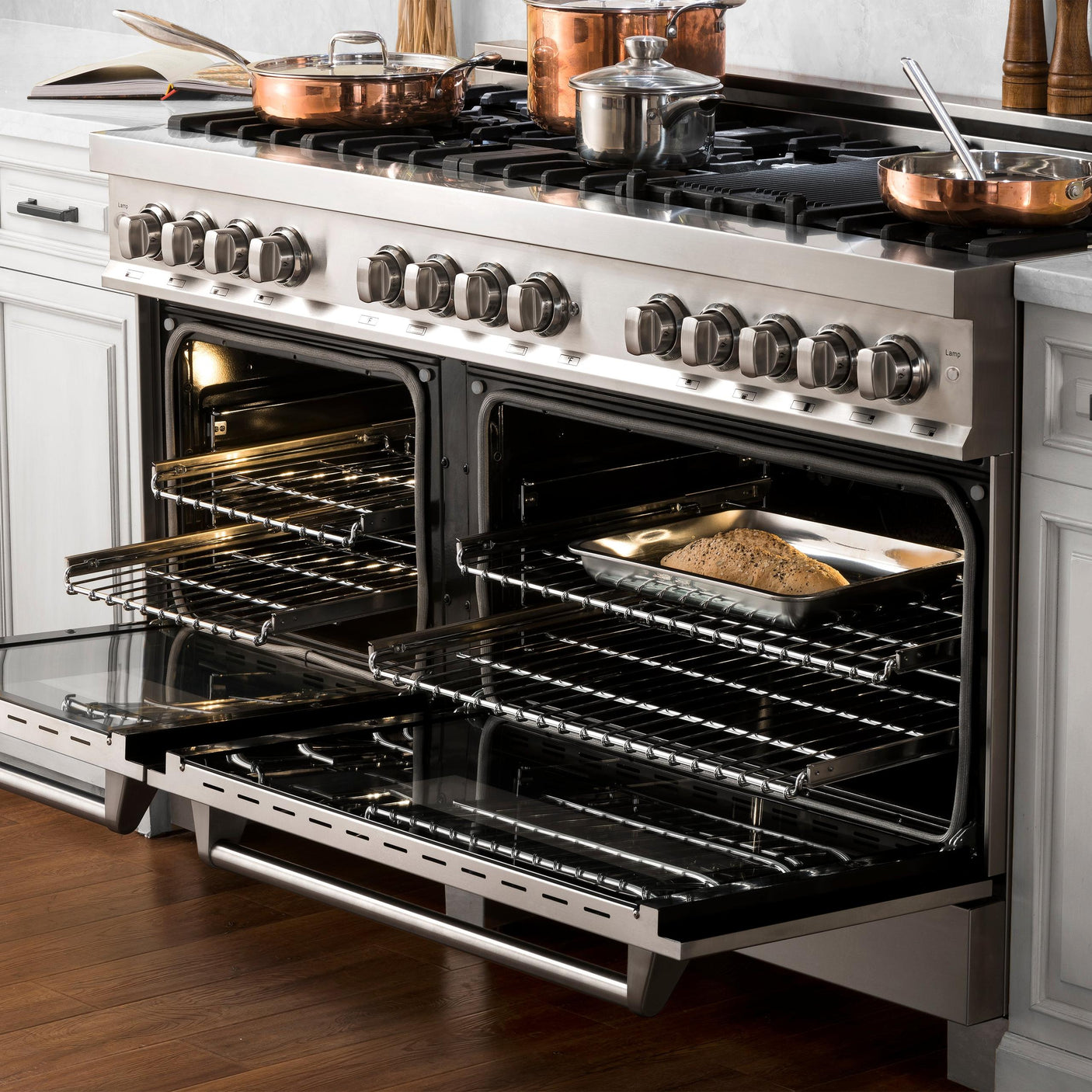 ZLINE 60 in. 7.4 cu. ft. Dual Fuel Range with Gas Stove and Electric Oven in Stainless Steel with Color Options (RA60) [Color: Stainless Steel with Brass Burners]