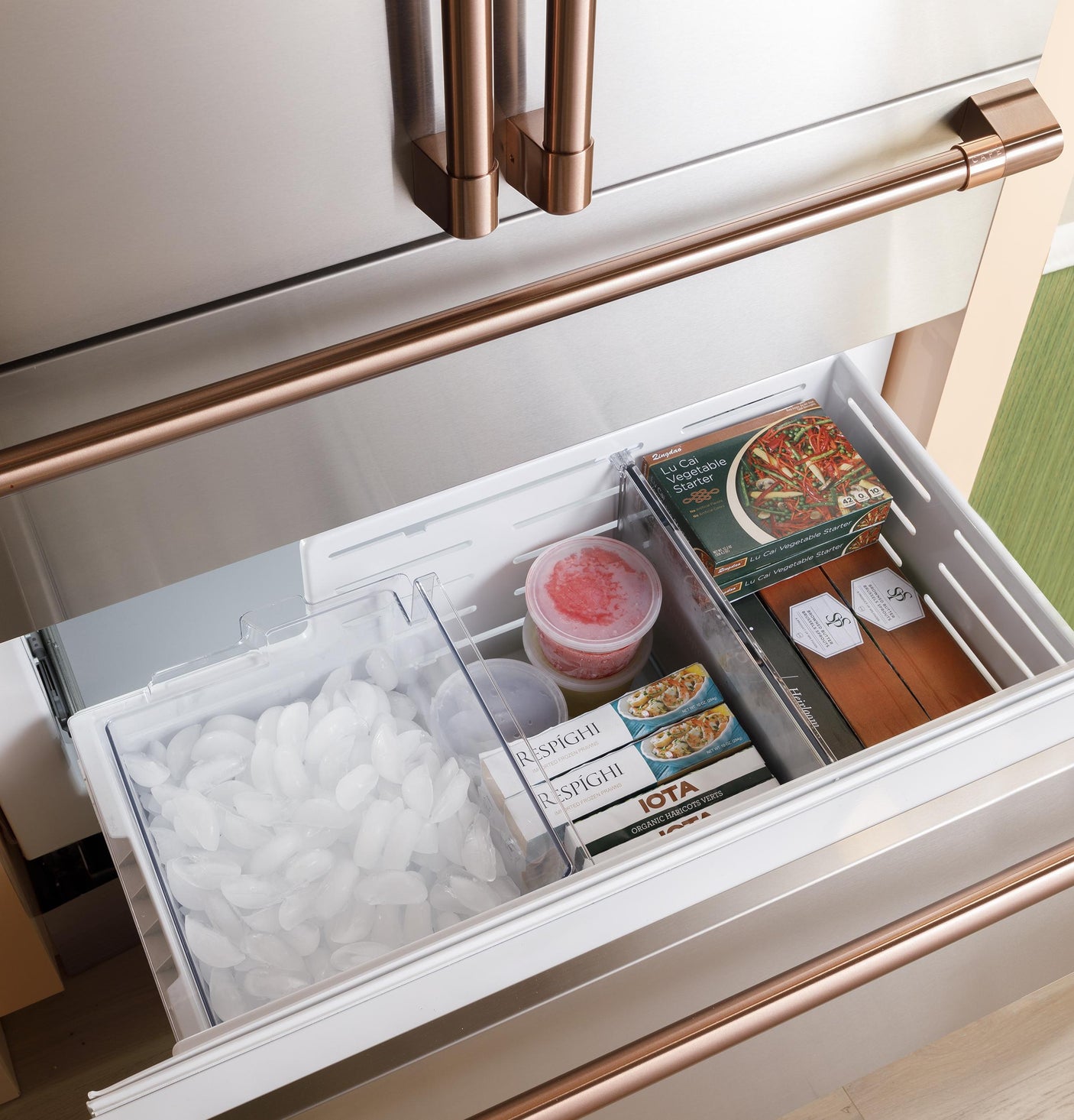 Café™ 36" Integrated French-Door Refrigerator