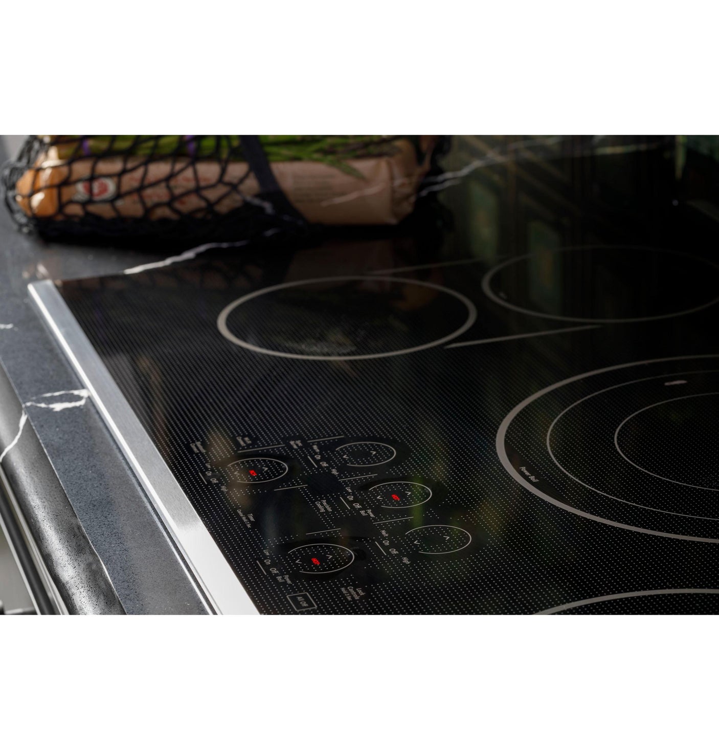 Café™ 30" Touch-Control Electric Cooktop