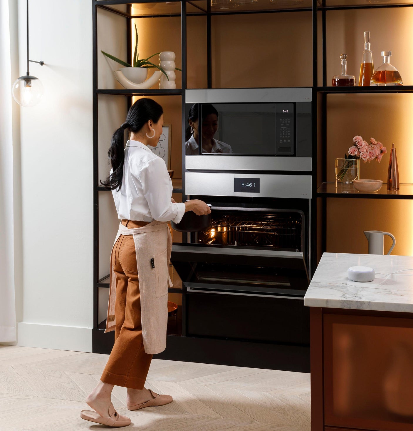 Café™ 30" Smart Built-In Convection Single Wall Oven in Platinum Glass