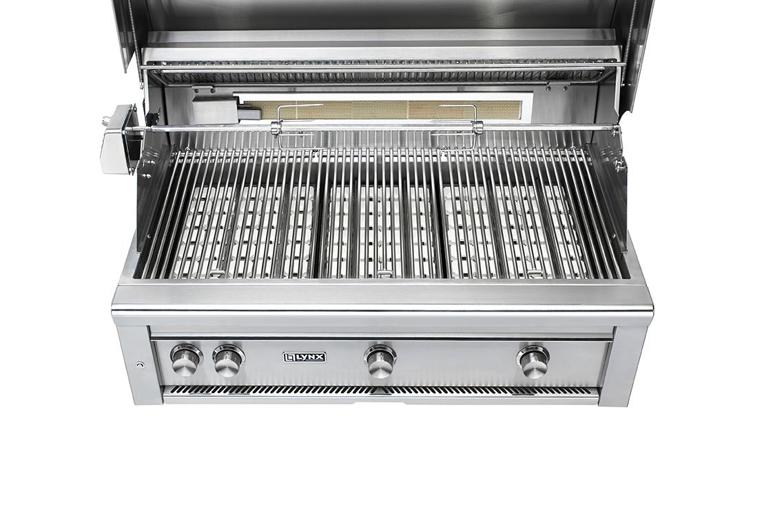 42" Built-In Grill w/ Rotisserie - Sierra