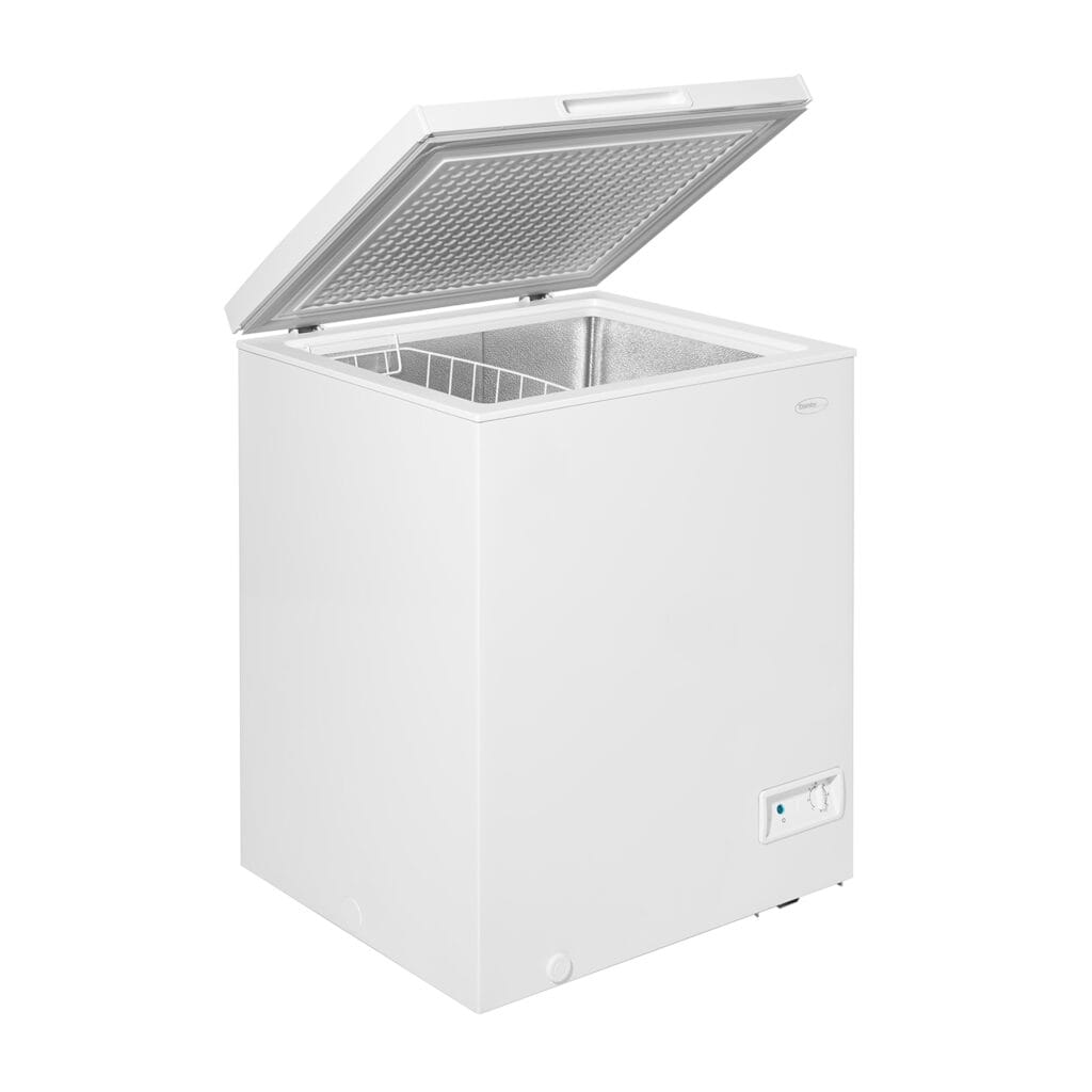 Danby 5.0 cu. ft. Square Model Chest Freezer DOE in White