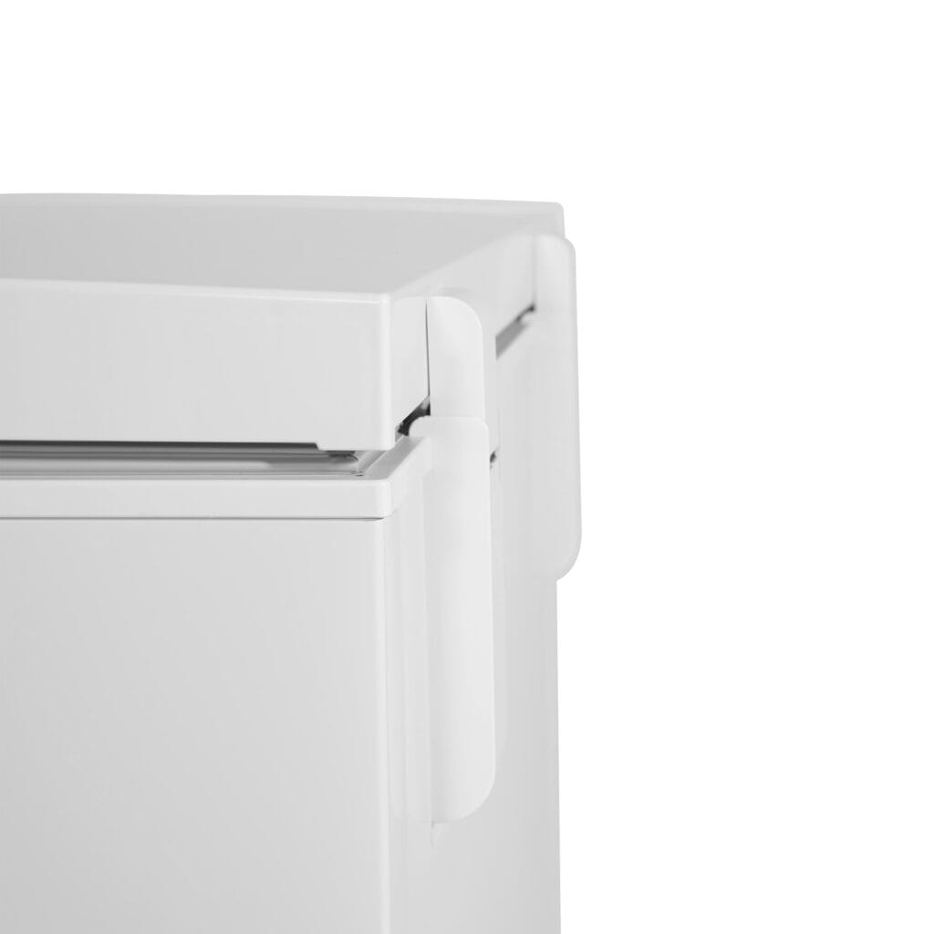 Danby 5.0 cu. ft. Square Model Chest Freezer DOE in White