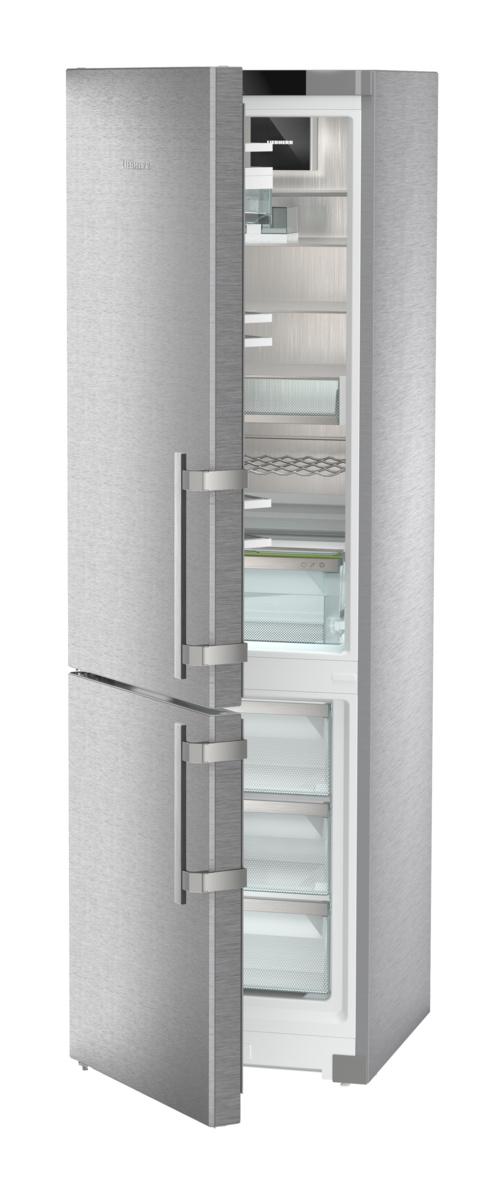 Combined fridge-freezers with EasyFresh and NoFrost