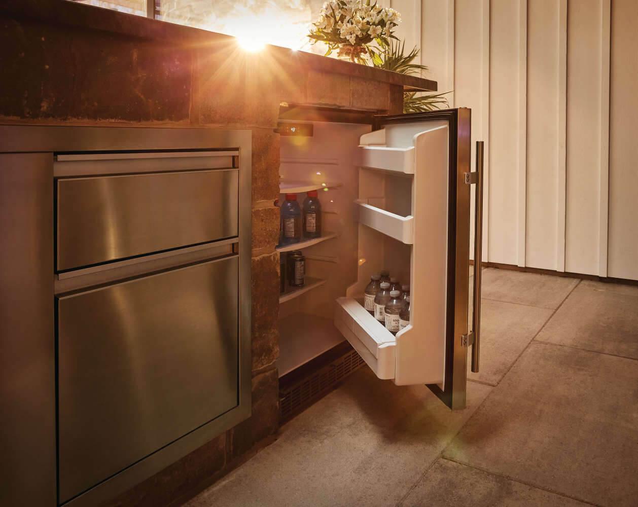 Outdoor Rated Stainless Steel Fridge , Electric, Stainless Steel