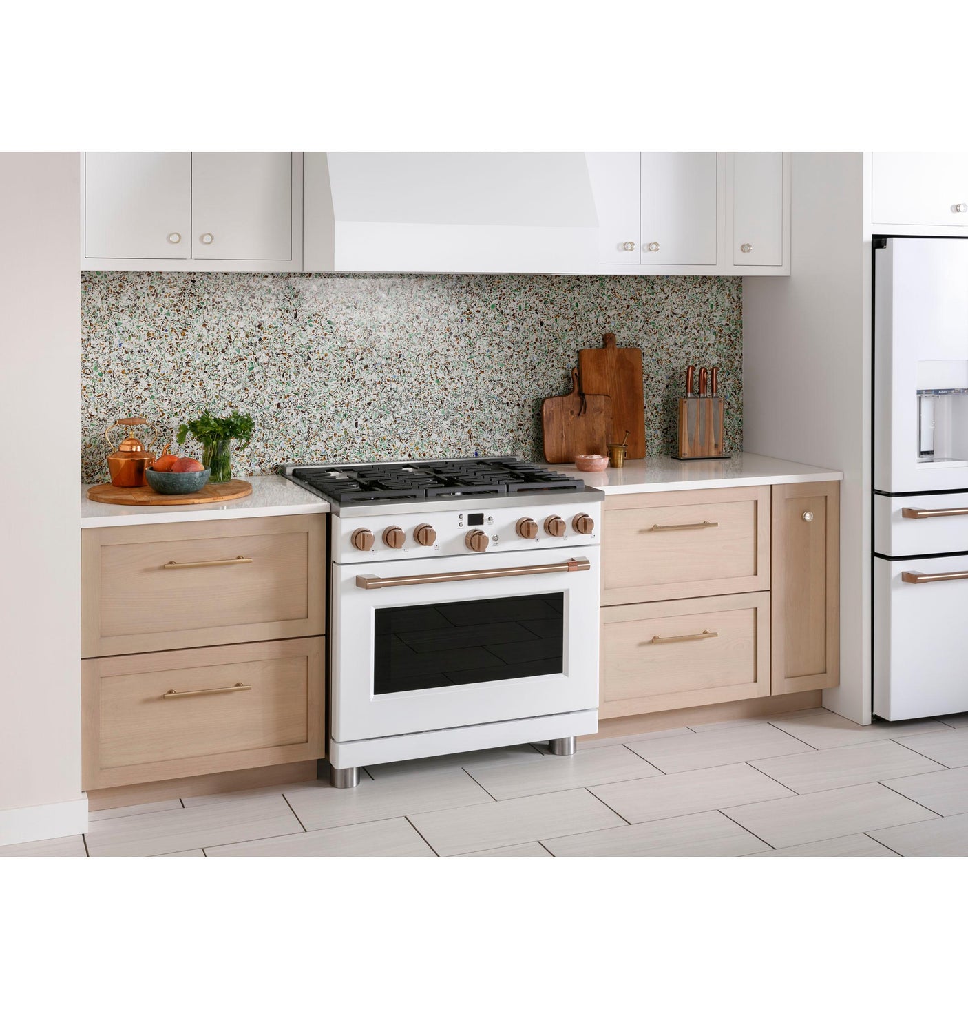 Café™ 36" Smart All-Gas Commercial-Style Range with 6 Burners (Natural Gas)