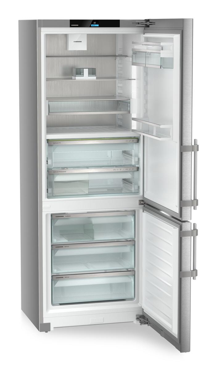 Fridge-freezer with BioFresh Professional and NoFrost