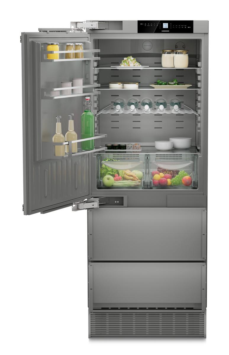 Combined refrigerator-freezer with NoFrost for integrated use