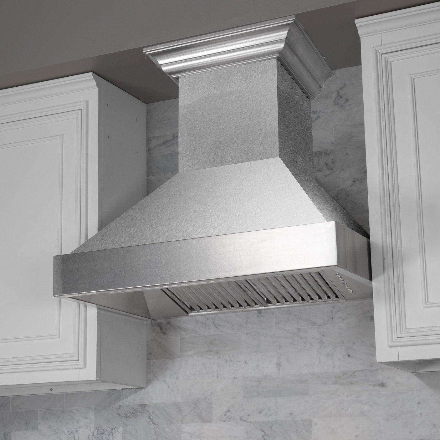 ZLINE DuraSnow Stainless Steel Range Hood with DuraSnow Shell (8654SN)