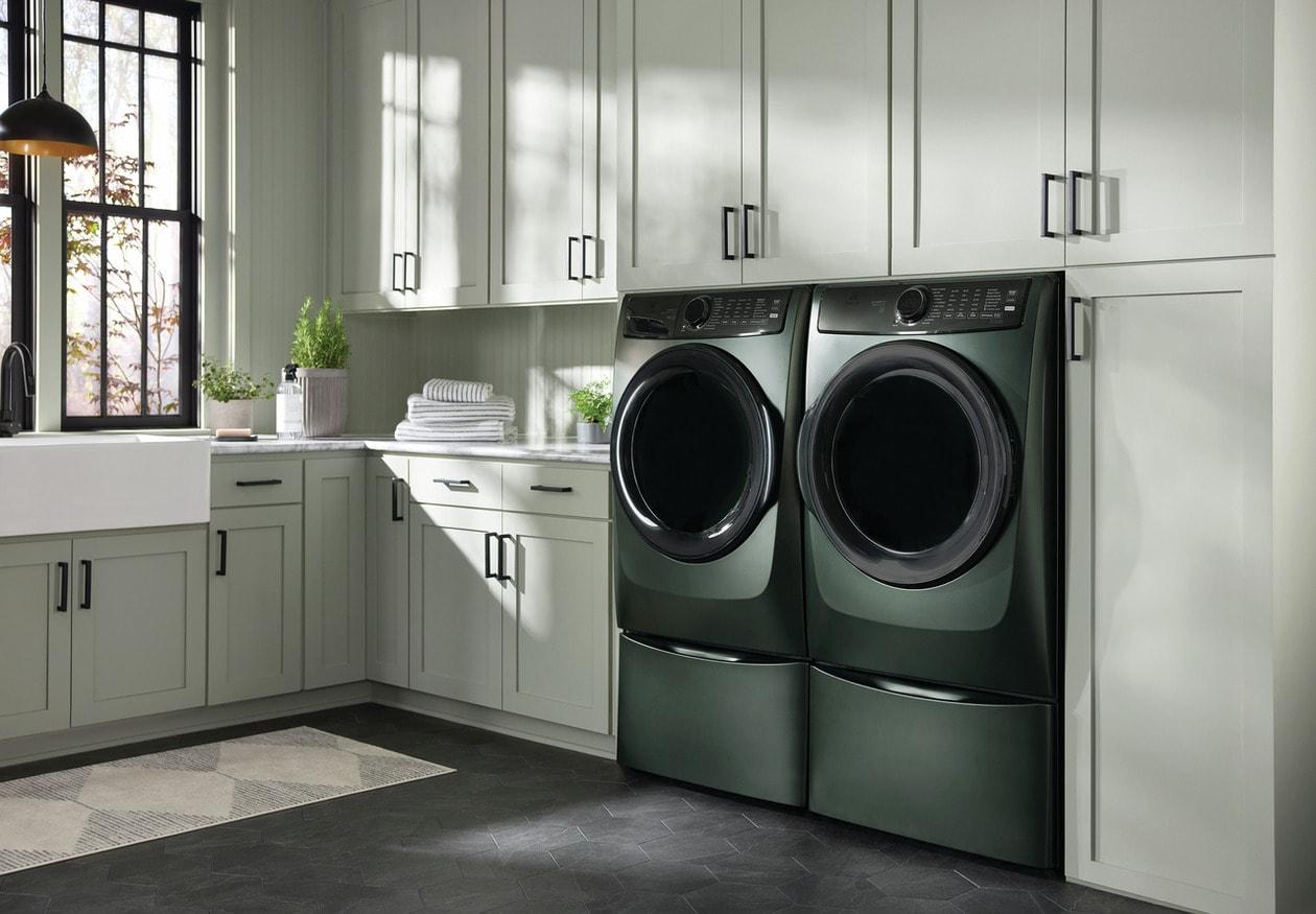 Electrolux Front Load Perfect Steam™ Gas Dryer with LuxCare® Dry and Instant Refresh - 8.0 Cu. Ft.