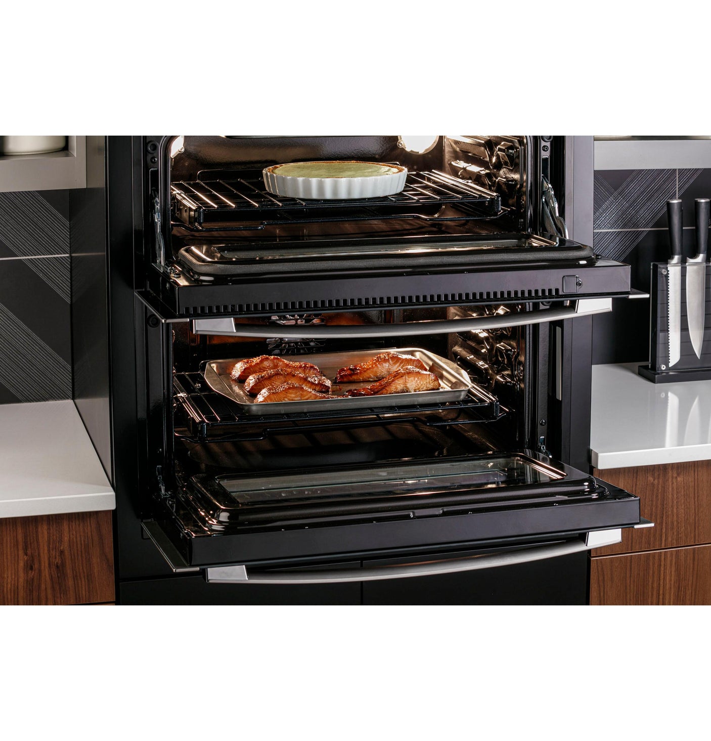 GE Profile™ 30" Smart Built-In Twin Flex Convection Wall Oven