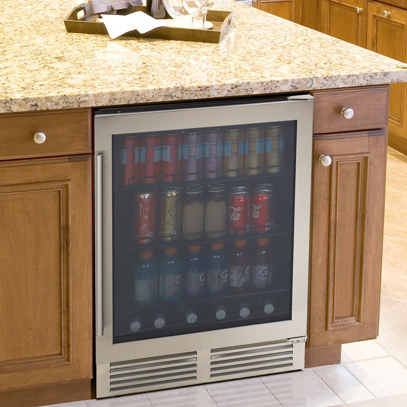 Avanti DESIGNER Series Beverage Center, 126 Can Capacity - Stainless Steel / 5.8 cu. ft.