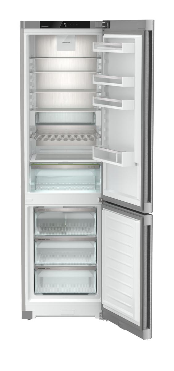 Combined fridge-freezers with EasyFresh and NoFrost