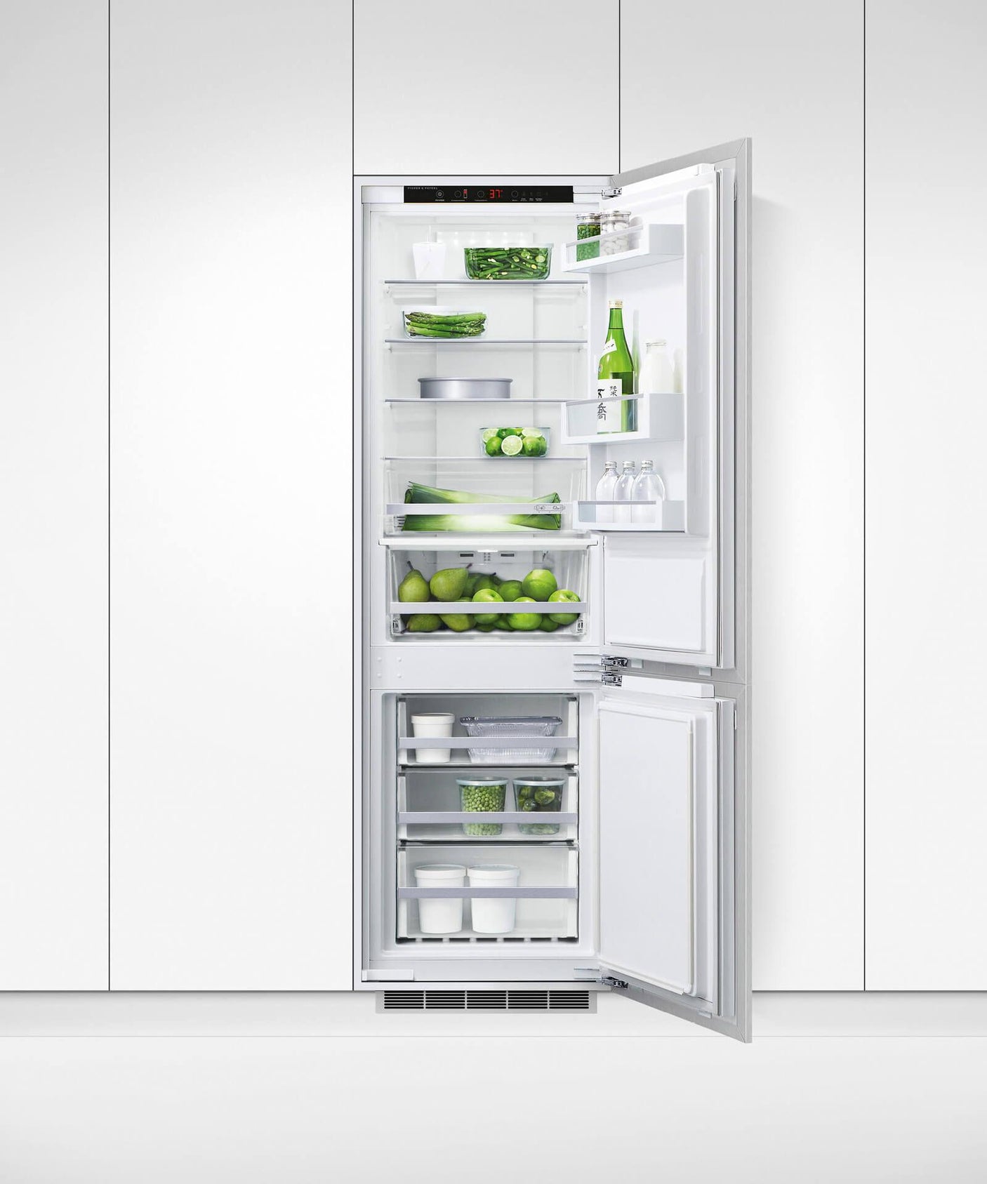 24" Series 5 Integrated Refrigerator Freezer