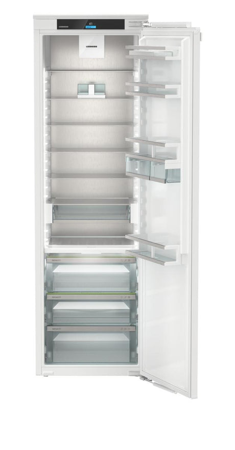 Fully Integrated Refrigerator with BioFresh