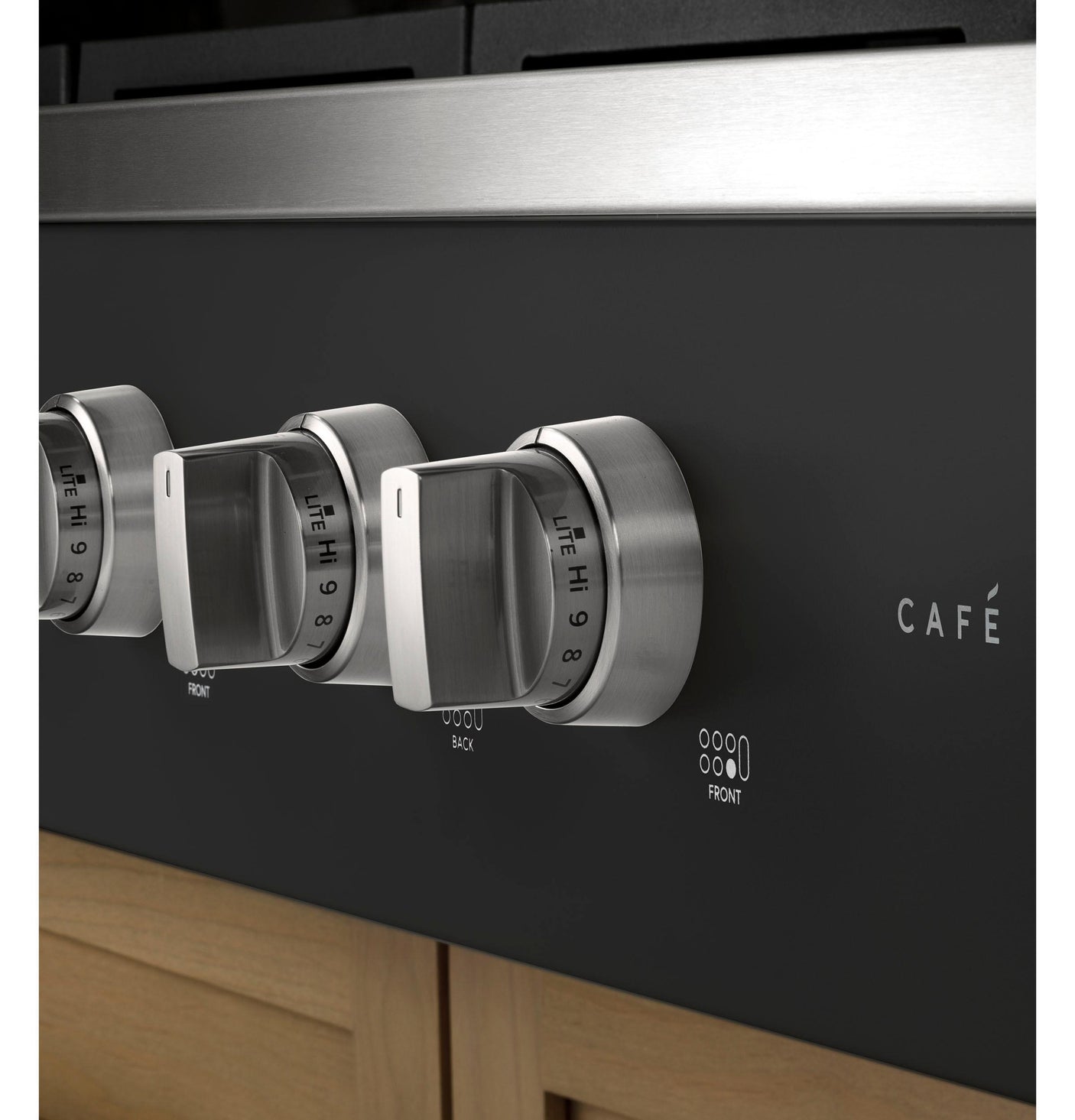 Café™ 36" Commercial-Style Gas Rangetop with 6 Burners (Natural Gas)