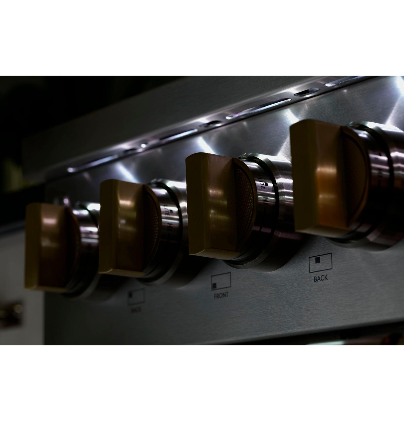 Monogram 30" Dual-Fuel Professional Range with 4 Burners