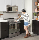 30" Smart Slide-In Electric Range with Convection