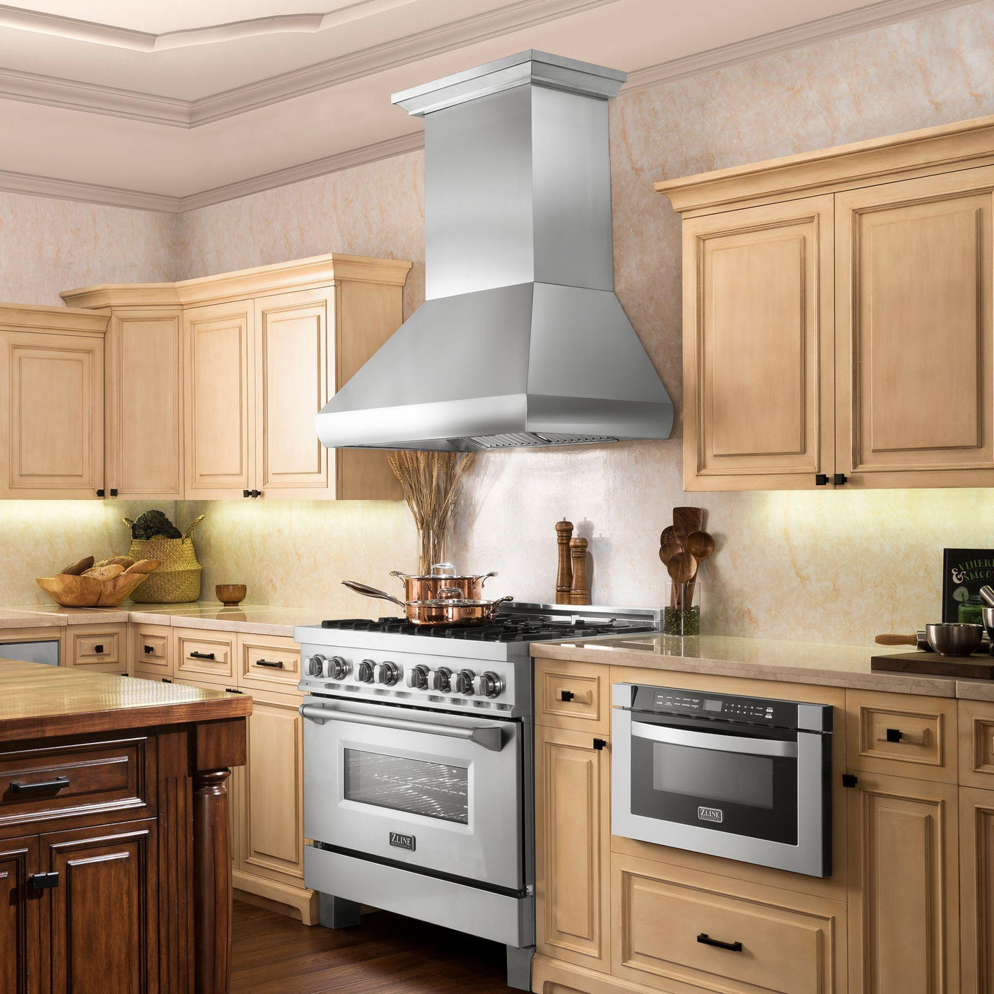 ZLINE Wall Mount Range Hood in Stainless Steel - Includes Remote Blower Options (687-RD/RS)